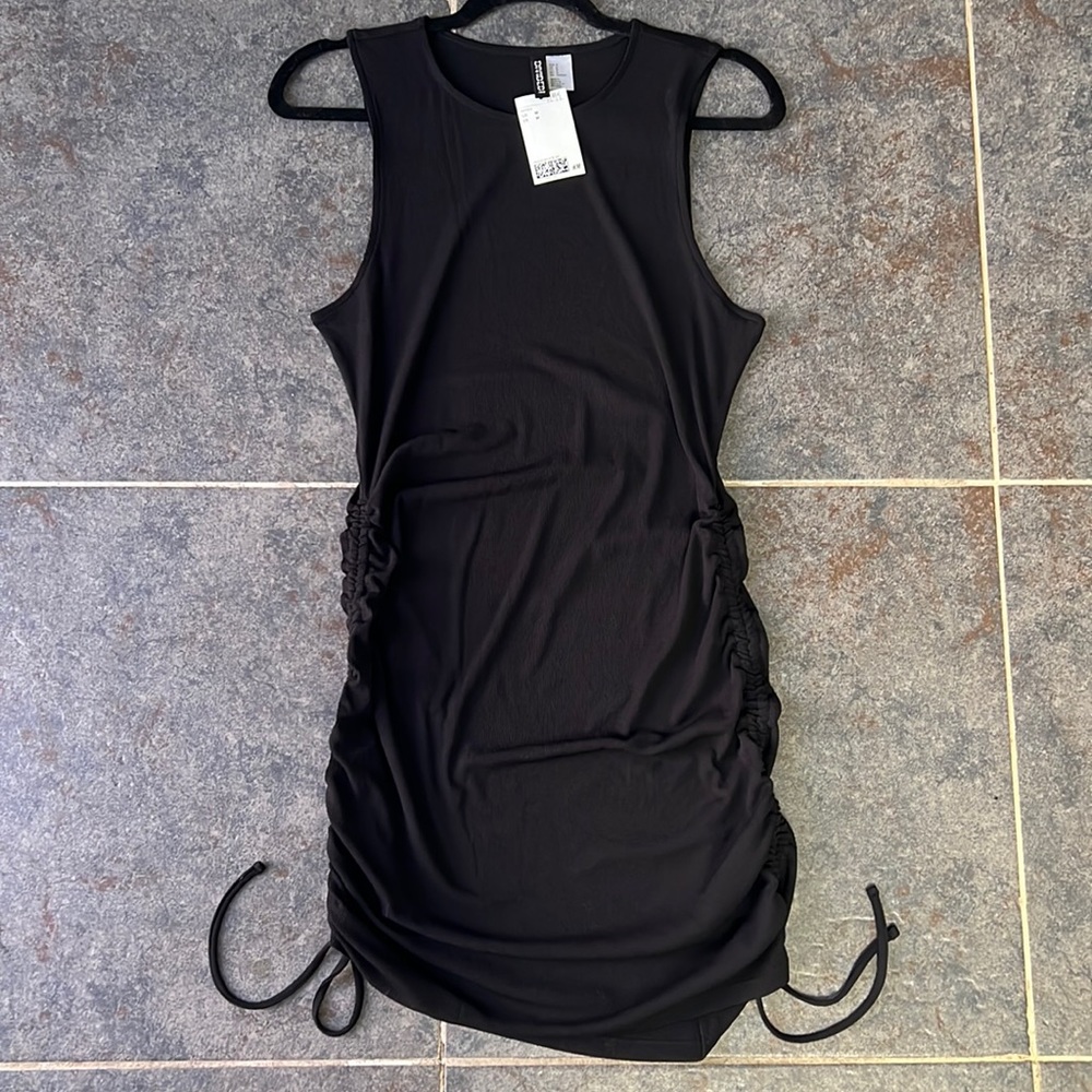 Sleeveless Ribbed Dress Ruched Drawstring Sides
